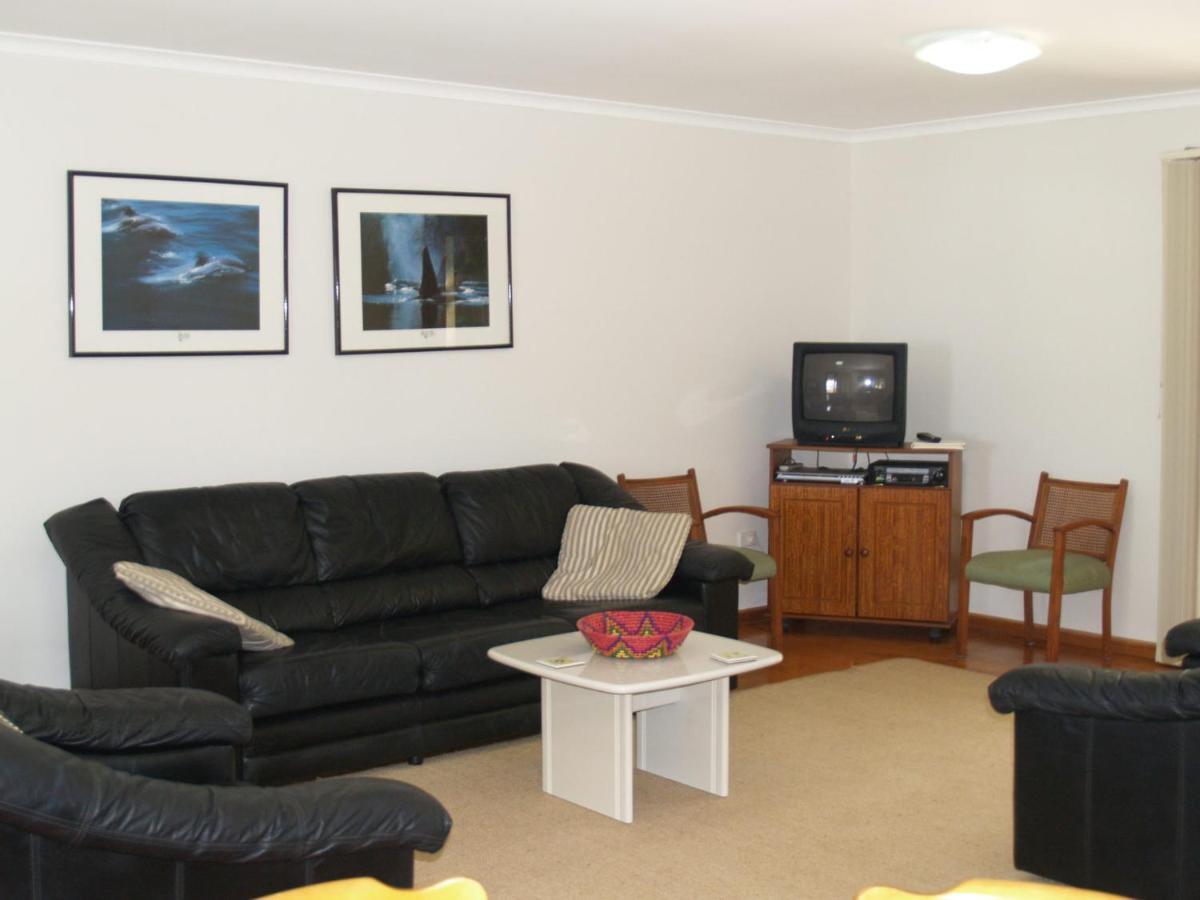 Rocky Beach Cottage 26 Pacific Drive Порт Макари Стая снимка